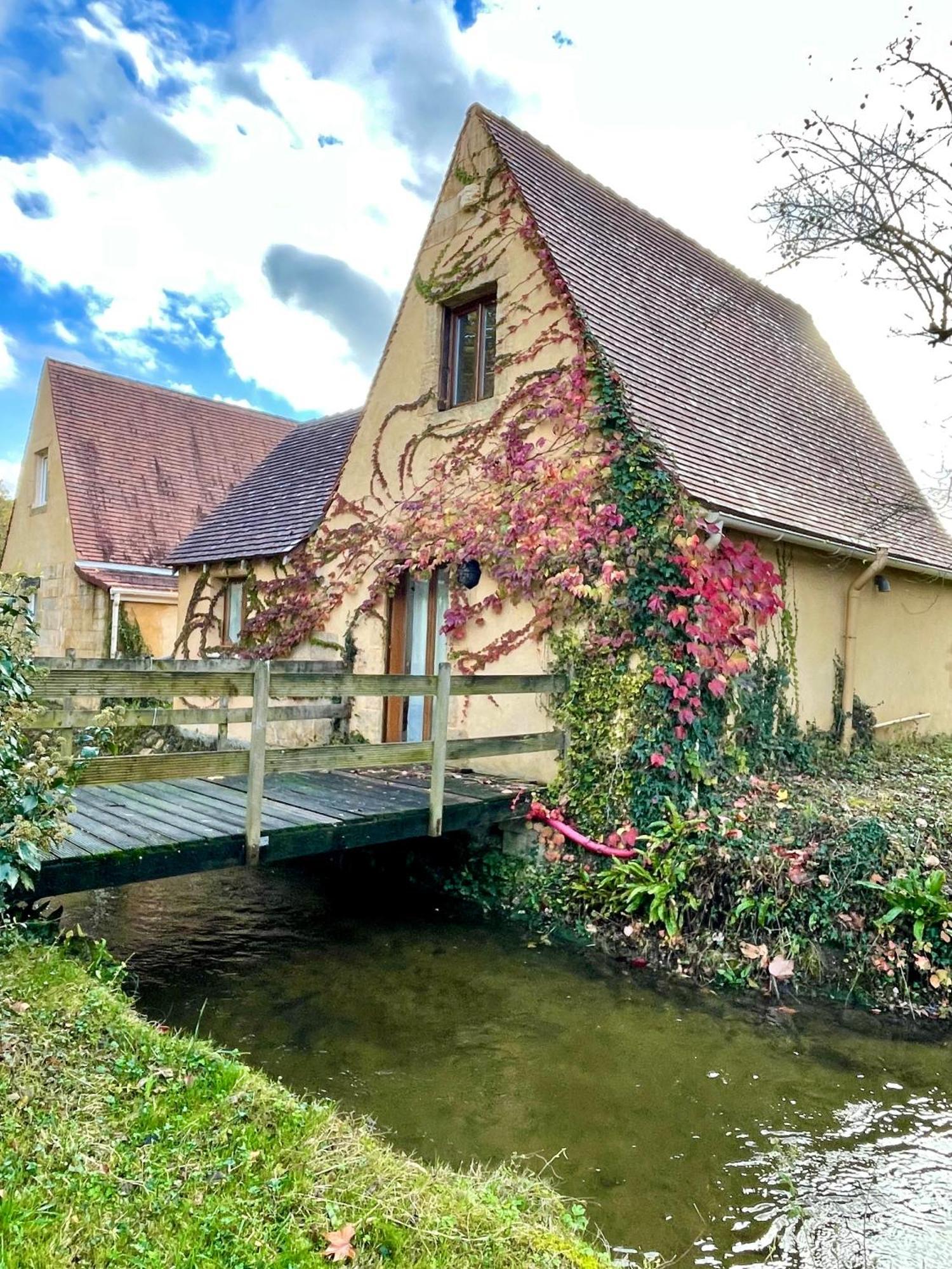 Le Moulin Aux Ans Villa Archignac Exterior photo
